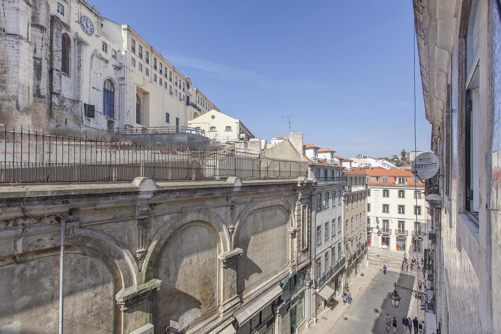 5 Sins Chiado Hostel Lisboa Εξωτερικό φωτογραφία