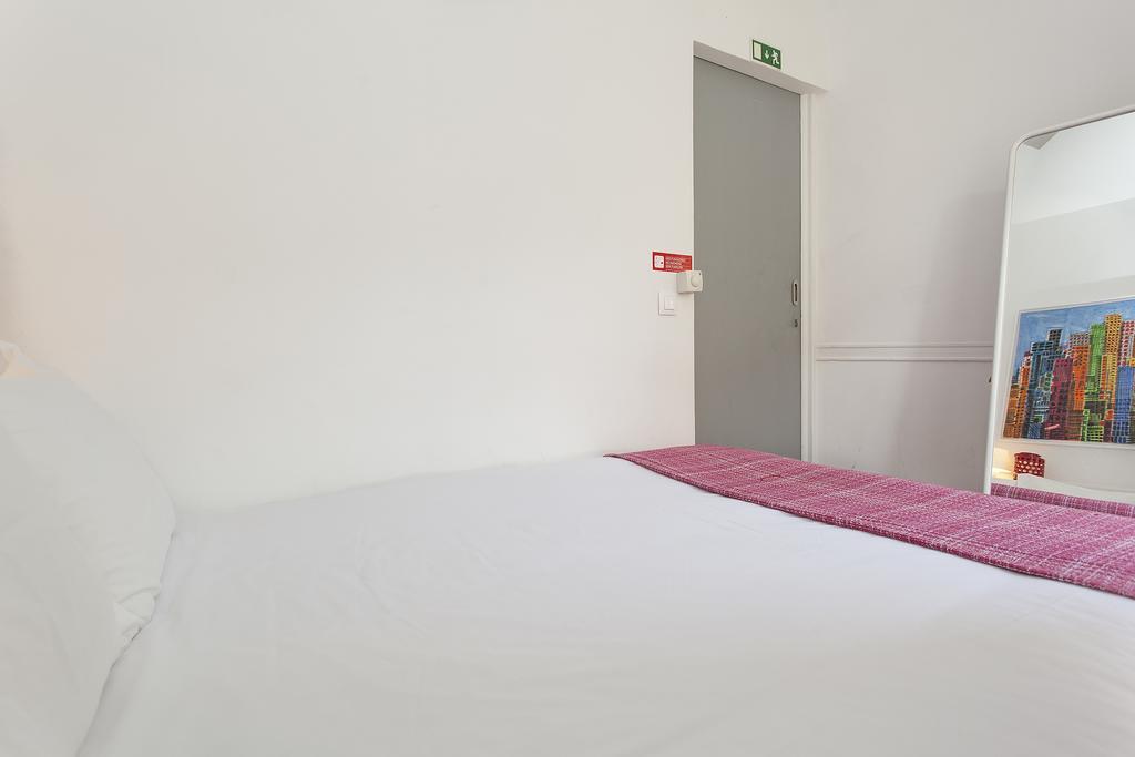 5 Sins Chiado Hostel Lisboa Δωμάτιο φωτογραφία
