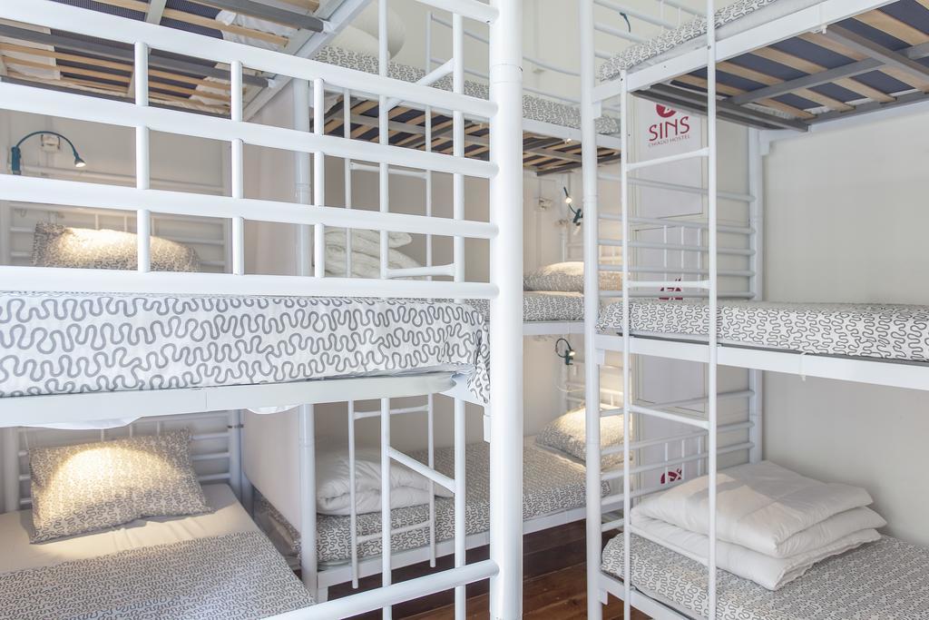 5 Sins Chiado Hostel Lisboa Δωμάτιο φωτογραφία
