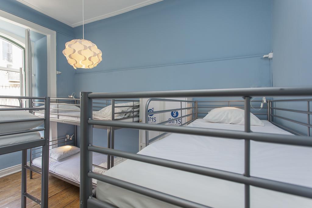 5 Sins Chiado Hostel Lisboa Δωμάτιο φωτογραφία